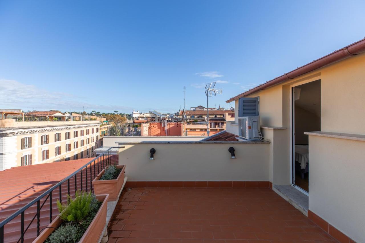 Appartement Iflat Magical Flat By The Tiber à Rome Extérieur photo